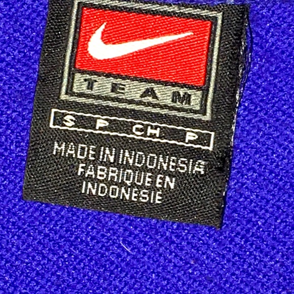 Nike Brazil soccer jacket - Picture 3 of 5